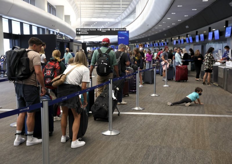 Terminal zračne luke San Francisco evakuiran nakon prijetnje bombom, pronađen sumnjiv predmet