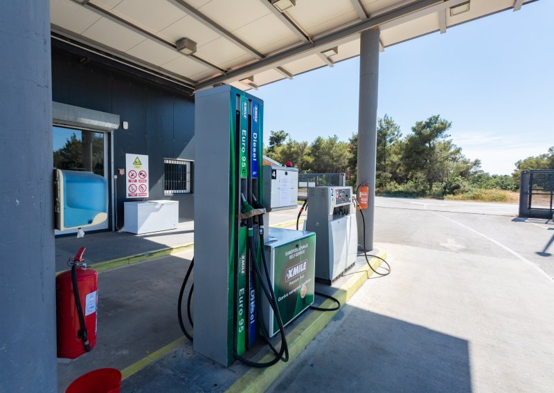 Vapaj malih distributera goriva Vladi: Tražimo uredbu koja će omogućiti normalno poslovanje malim benzinskim postajama