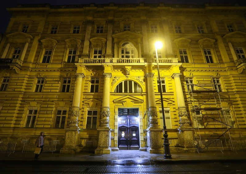 Arheološki muzej u Zagrebu nije pretrpio oštećenja u požaru u Berislavićevoj ulici