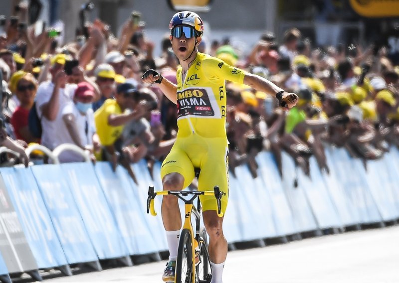 [FOTO] Koronom desetkovano izdanje Tour de Francea dobilo je pobjednika. Večeras se fešta u Danskoj. Njihov je junak detronizirao Pogačara