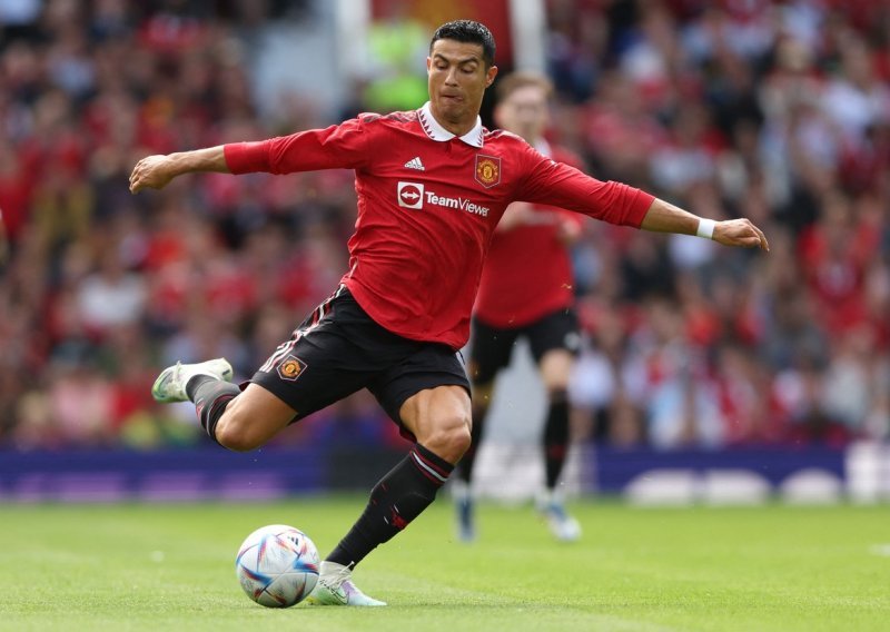 Cristiano Ronaldo zaigrao za rezerve Manchester Uniteda, a onda je svojim potezom razbjesnio navijače