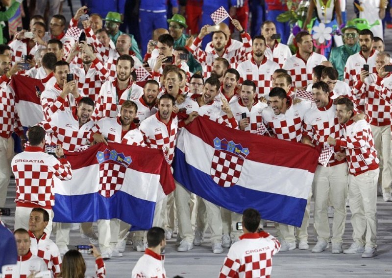Prepoznatljiva Hrvatska prošetala Maracanom na otvaranju Igara!