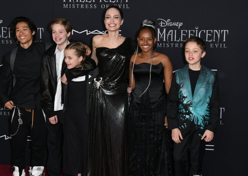 Troje posvojene i troje biološke djece Brada Pitta i Angeline Jolie odrasta u ambiciozne mlade ljude; evo što sve znamo o njima