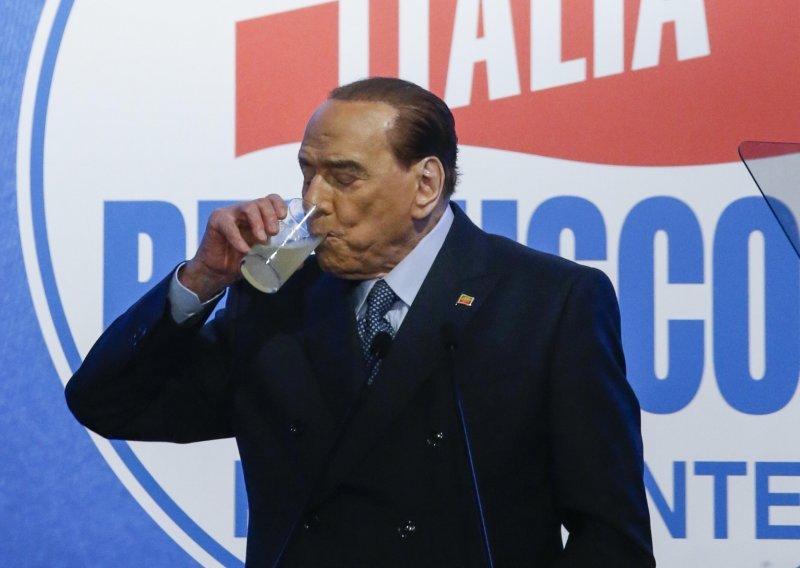 Berlusconi najavio kandidaturu na skorašnjim izborima u Italiji