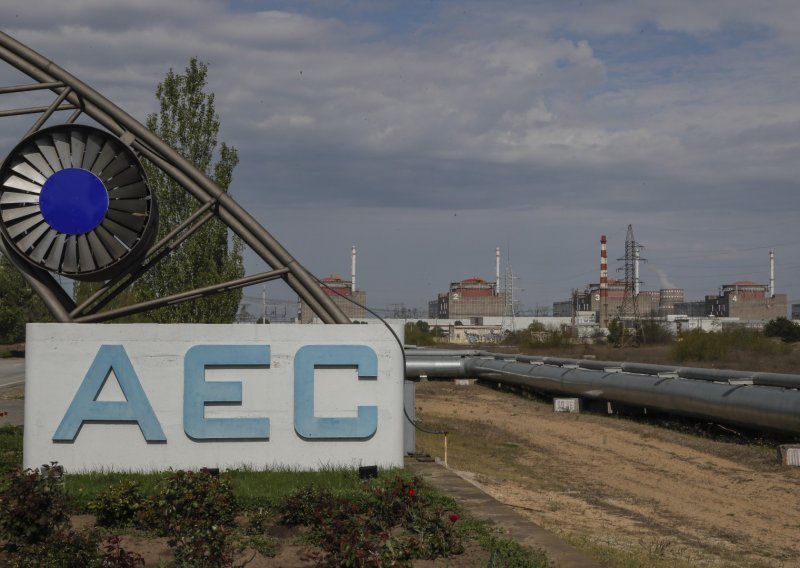Ruski dužnosnici: Ukrajinski projektil pogodio je skladište goriva u nuklearnoj elektrani Zaporižji