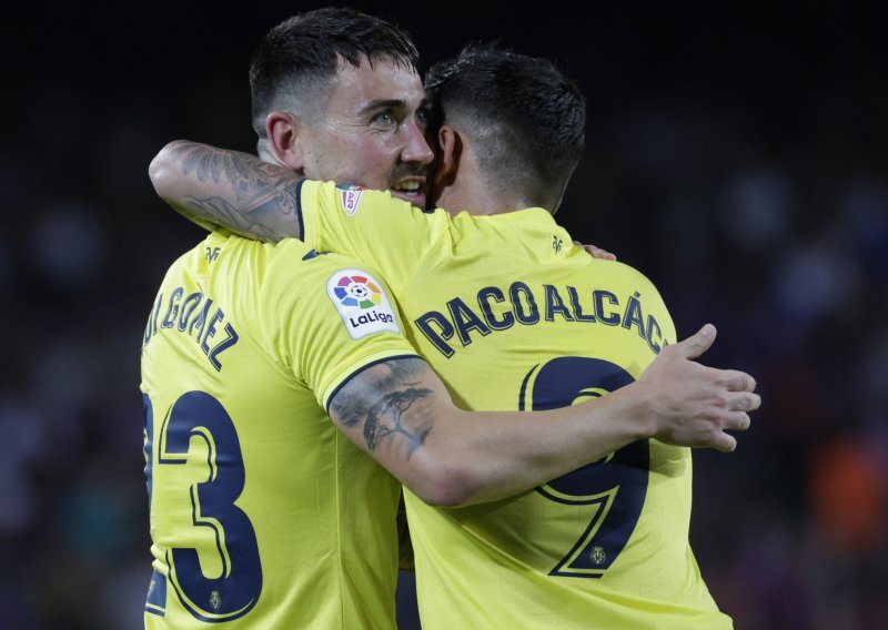 Villarreal se uoči okršaja s Hajdukom riješio napadača, ali kao njegova zamjena stiže legendarni Edinson Cavani?