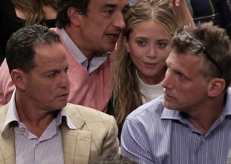 Olsenica se udala za Sarkozyjevog polubrata?