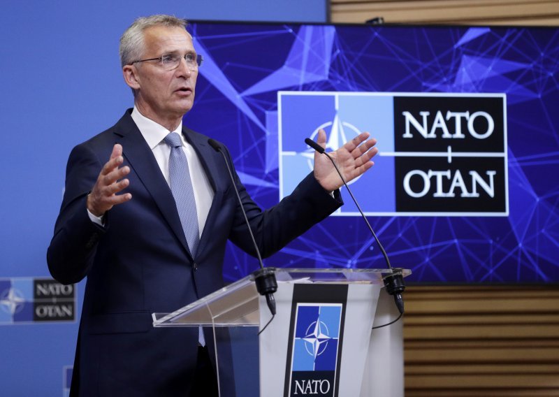 Stoltenberg: Rusija je strateški izazov za NATO na Arktiku
