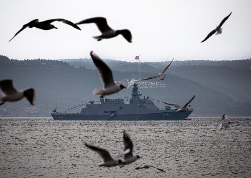 Turski ratni brod pristao u Izraelu nakon više od desetljeća