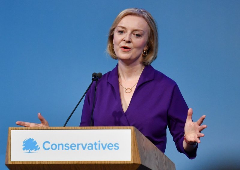 [FOTO/VIDEO] Liz Truss je nova britanska premijerka, uvjerljivo pobijedila u izboru za novu čelnicu Konzervativne stranke
