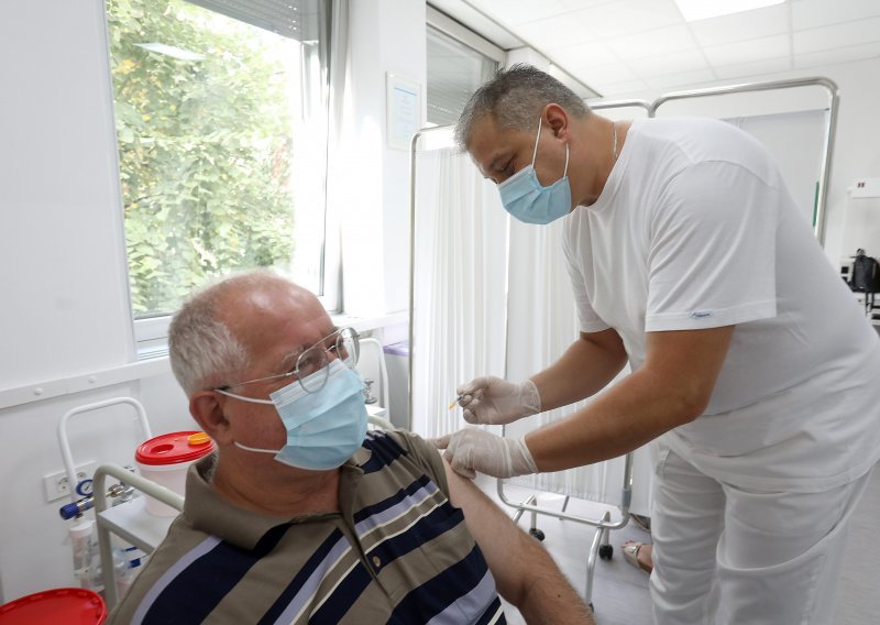 U Hrvatskoj zabilježeno 496 novih slučajeva zaraze virusom SARS-CoV-2, a preminulo je sedam osoba
