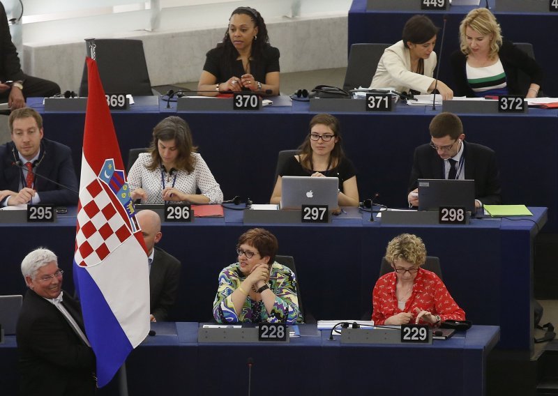 O sudbini hrvatskih europarlamentaraca na plenarnoj sjednici EP-a!