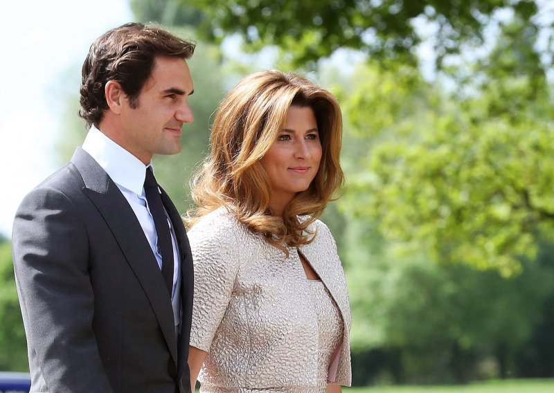 Roger Federer izjavio je da ne bi mogao bez logistike svoje supruge, a ona je zbog njega prekinula zaruke s bogatim Arapom