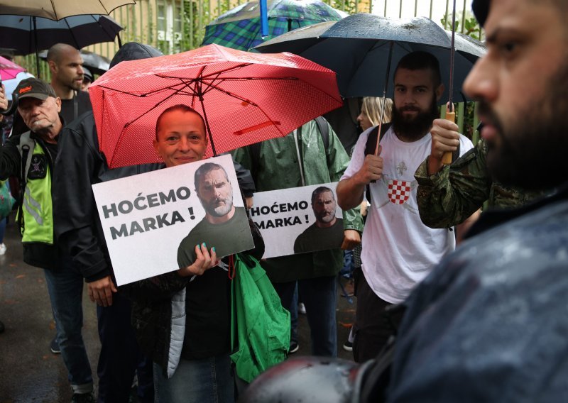 Na prosvjedu za Franciskovića privedeno šest osoba, policija objavila detalje