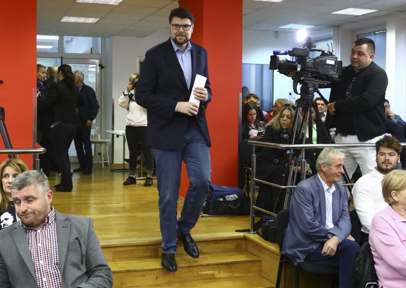 [VIDEO/FOTO] SDP zadužio Grbina da počne razgovore sa strankama ljevice i centra o izbornoj suradnji