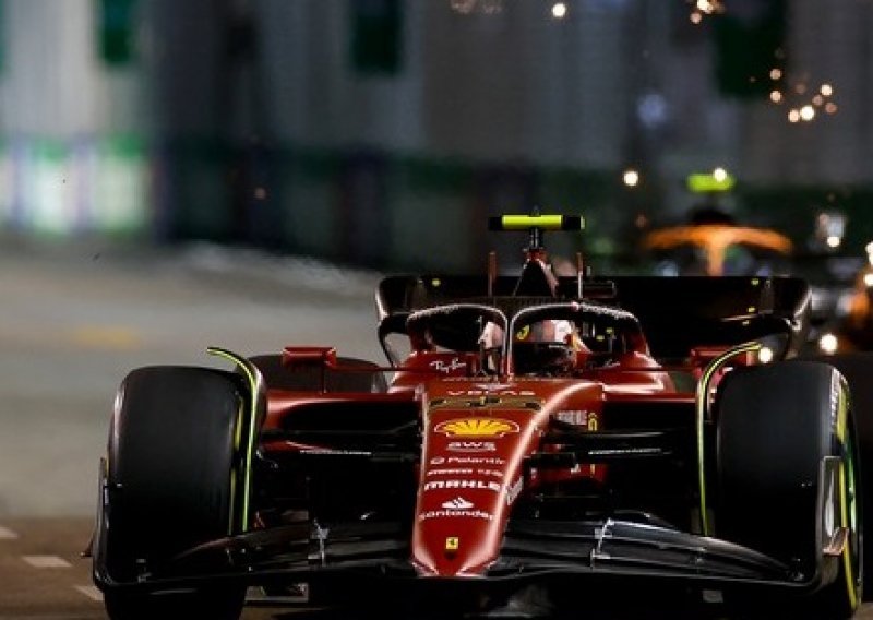 Dominacija Ferrarija na drugom treningu za Veliku nagradu Singapura; Sainz i Leclerc bili su brži od konkurencije...