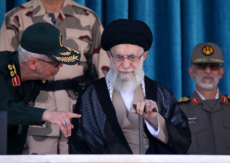 Hamenei podržao snage sigurnosti, okrivljuje SAD i Izrael za prosvjede