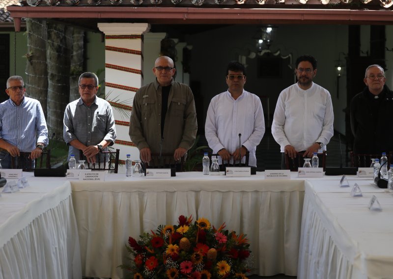 Kolumbijska vlada i ELN najavili mirovne pregovore