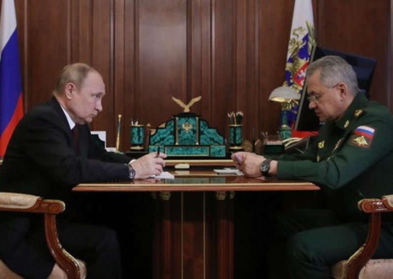 Putin je tjednima držao Šojgua 'u kazni', a jučer ga je pustio da objavi kraj mobilizacije. Evo i zašto