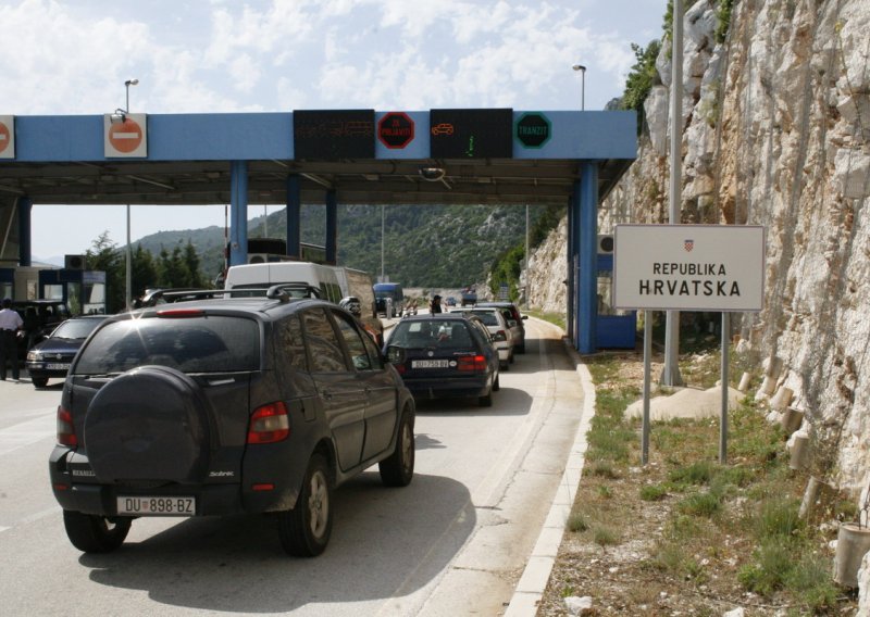 Problem granice kod Neuma riješimo autocestom kroz BiH