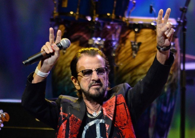Ringo Starr otkazao turneju nakon drugog pozitivnog testa na covid-19: 'Šaljem vam mir i ljubav'