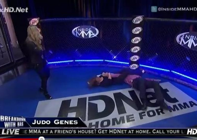 Evo kako je opasna mama na brzinu sredila bivšeg UFC-ovog prvaka