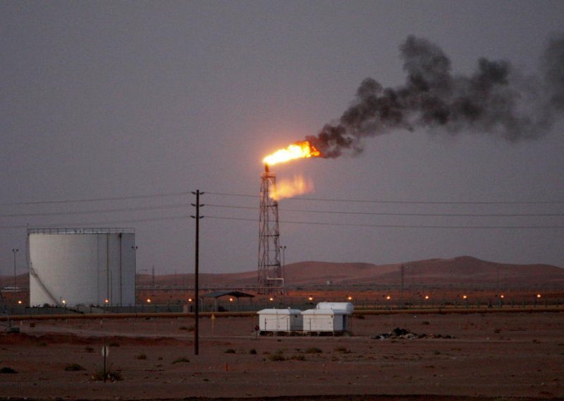 Zabrinutost za opskrbu podigla cijene nafte iznad 96 dolara