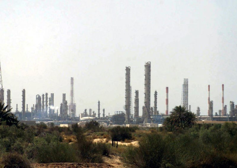 OPEC snizio prognozu rasta potražnje za naftom