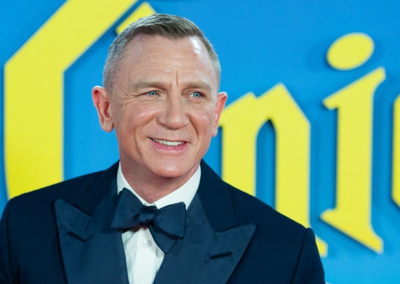 Veze između britanske kraljevske obitelji i agenta 007 traju godinama: Daniel Craig primio jednako priznanje kao i James Bond