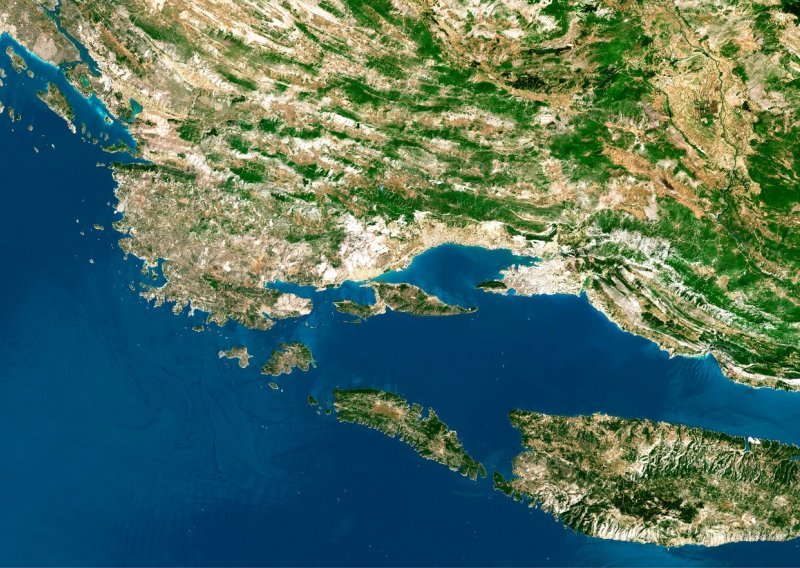 Klimatske promjene: Prijete poplave, ne bi trebalo graditi objekte tik uz more, najugroženiji Kaštelanski zaljev