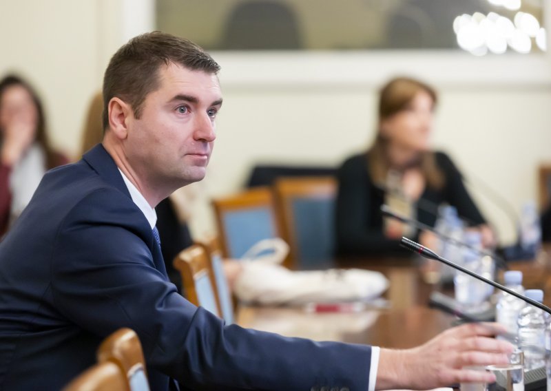 Pravni fakultet demantirao ministra Filipovića, oglasili se i iz Vlade