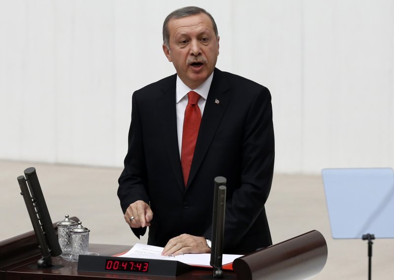 Turska ulazi u borbu protiv Islamske države