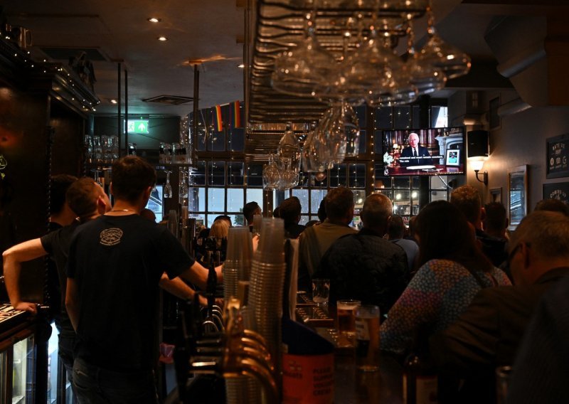 Britanski pubovi masovno skrajućuju radno vrijeme kako bi smanjili račune za struju i grijanje