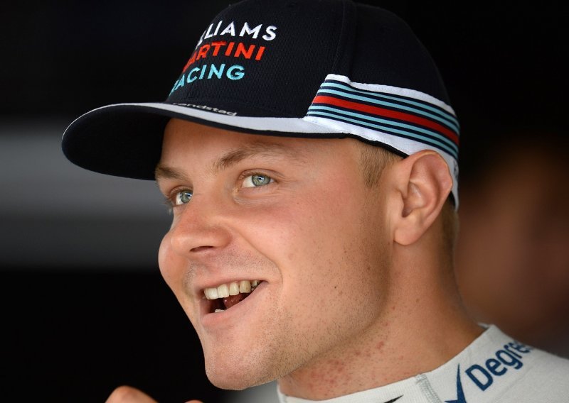 Sada je i službeno Rosberg dobio nasljednika u Mercedesu!