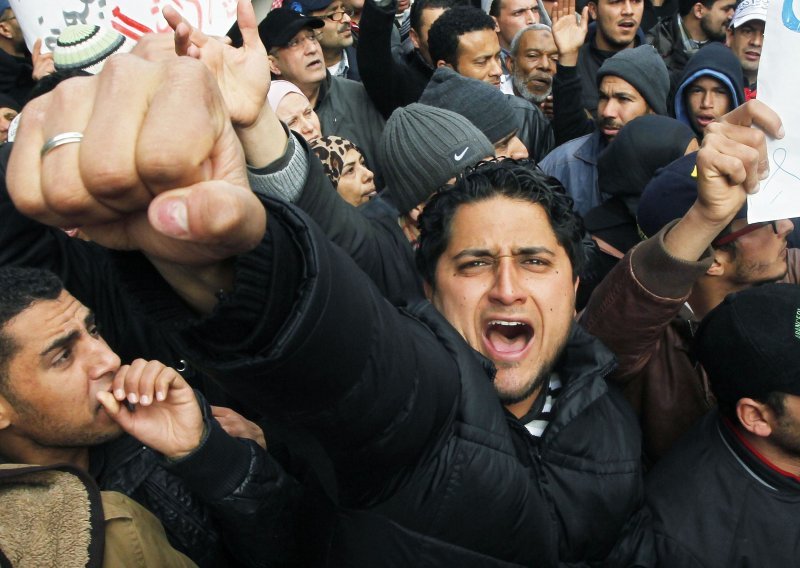 Francuska u strahu od 'islamskog fašizma' u Tunisu