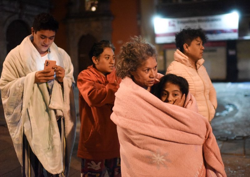 Snažan potres magnitude 6.2 pogodio Meksiko, zasad nema vijesti o šteti i ozlijeđenima
