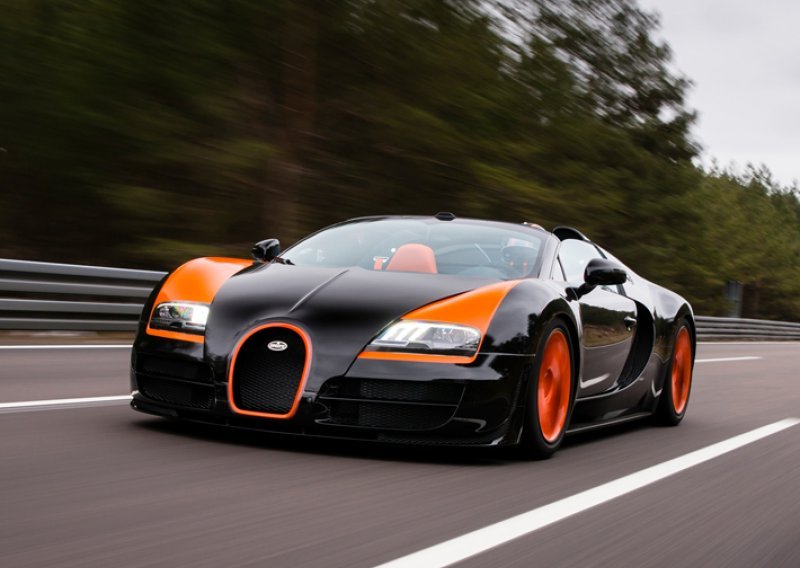 Prosječni vlasnik Veyrona ima 84 auta, tri mlažnjaka i jahtu