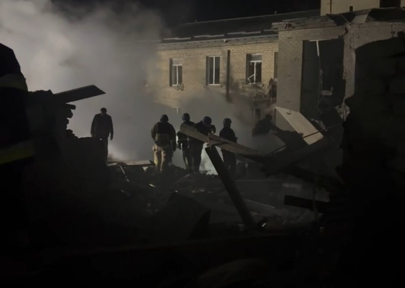 Nakon silovitih napada gotovo cijela Ukrajina ostala u mraku