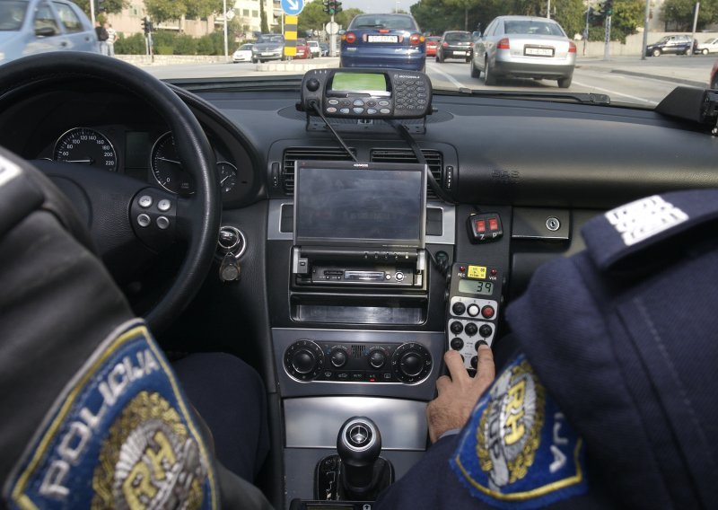 Kazne za prebrzu vožnju na autocestama: Nećemo uvesti model iz Srbije, ali...
