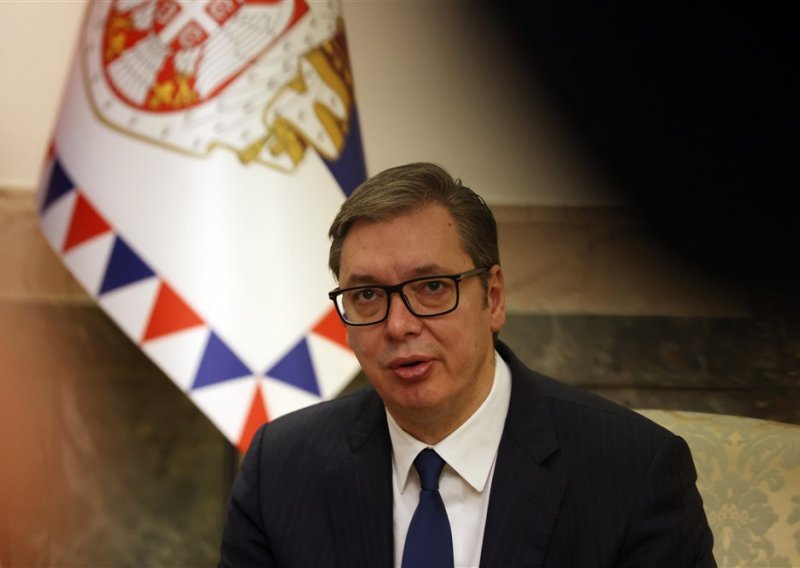 Vučić spreman razmotriti promjenu odluke o nesudjelovanju na samitu u Tirani