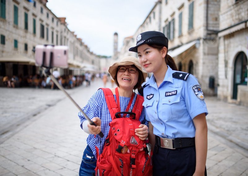CNN tvrdi: Kineske policijske patrole vršljaju po Hrvatskoj, zastrašuju i vraćaju građane iz cijele Europe