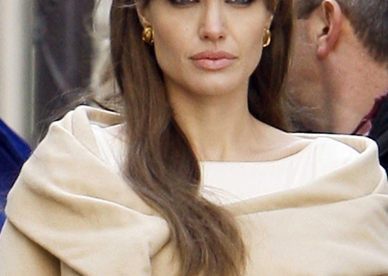Angelina će u Srbiji snimati film o ratu u Bosni?