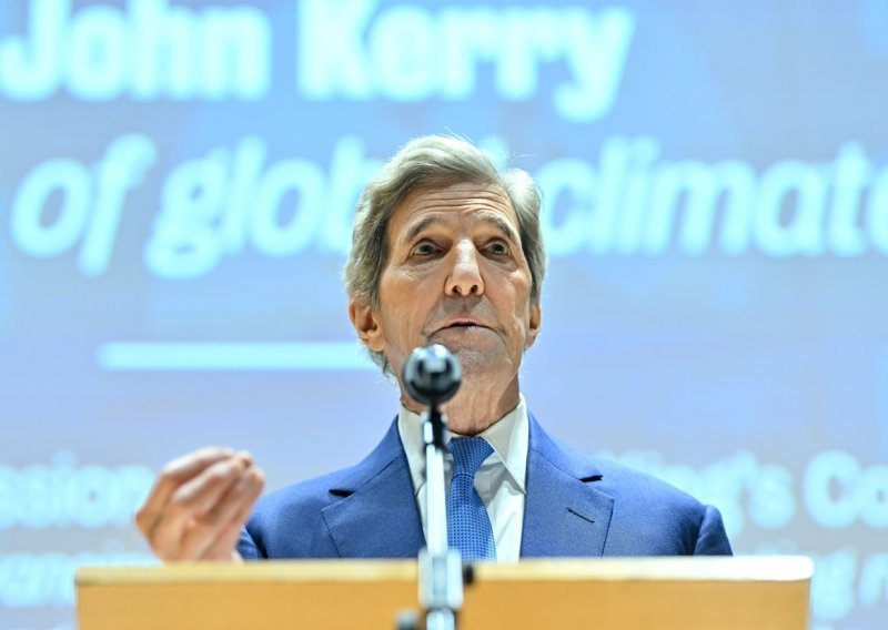 Kerry: SAD bi mogao 'prilagoditi' subvencije za zelenu energiju nakon gnjeva EU-a