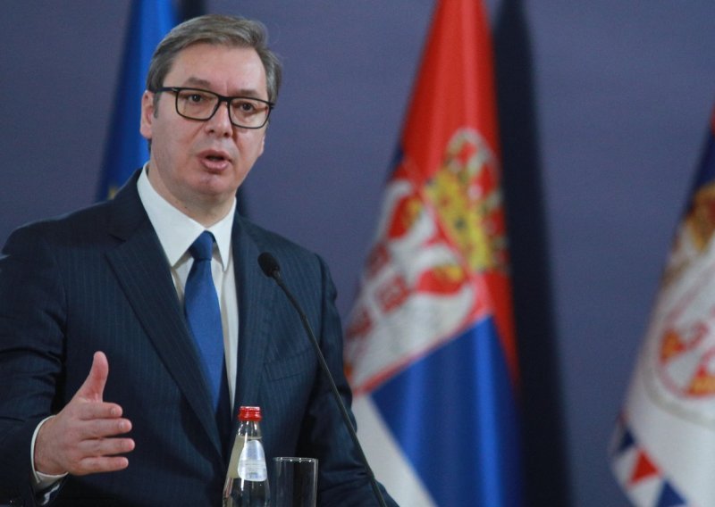 Vučić se obratio naciji: 'Danas je za mene najteži dan od kada sam predsjednik Srbije'