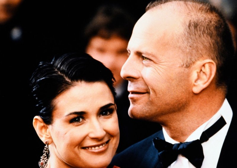Ovakvu ljubav bivših supružnika ne viđamo često: Bruce Willis i Demi Moore zajedno provode blagdane
