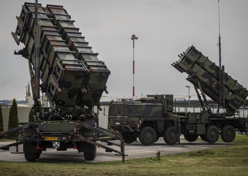 Nizozemski premijer na sastanku s Bidenom obećao Ukrajini poslati moćni raketni sustav Patriot