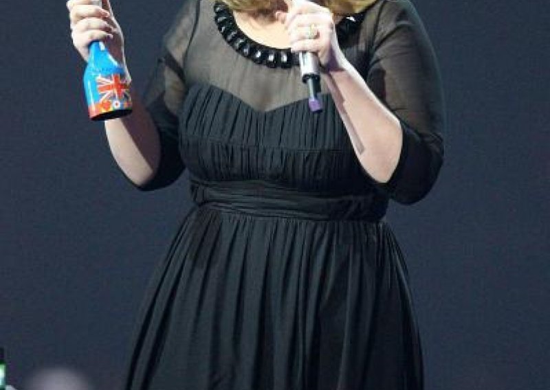 Adele bogatija za još dvije velike nagrade