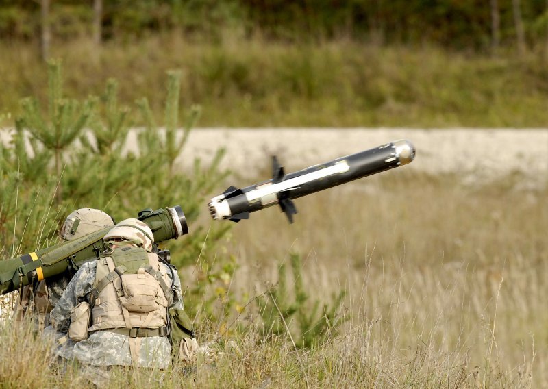 Pentagon: Odobrena potencijalna prodaja projektila Javelin Britaniji