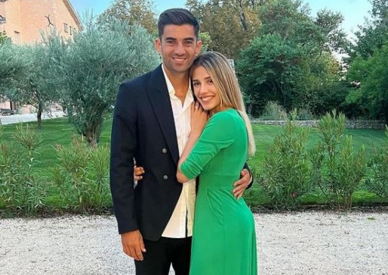 Elegantno vjenčanje prije blagdana: Najstariji sin Zinedinea Zidanea oženio se u Marakešu, a mladenka oduševila vjenčanicom