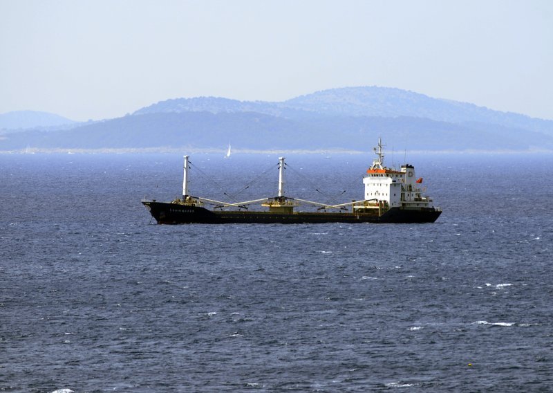 'Brod ANE nije umiješan u krađu nafte, niti uništen'